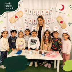 🌙 Şehir Koleji’nde Yardımseverlik Rüzgarı: Kızılay Haftası!