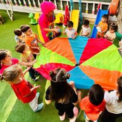 Minik Eller, Renkli Rüyalar: Bahçemizde Karnaval Coşkusu!