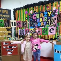 CRAZY HAİR