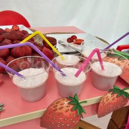 GASTRONOMİ ATÖLYESİNDE MİLKSHAKE YAPIYORUZ