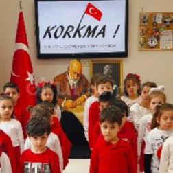 "Korkma!" Diyen Geleceğimiz: İstiklal Marşı'mızın Kabulünü Gururla Kutladık