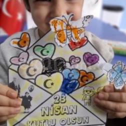Minik Ellerden Kalplere Dokunan 23 Nisan Coşkusu!
