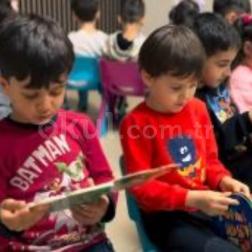 Minik Ellerde Büyük Dünyalar: Kitap Saati! 📚✨