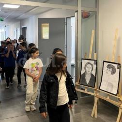 Kelimelerin Renklere Dönüştüğü An: "Kitapların İzinde" Sanat Sergimiz!