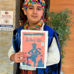 Sayfalar Canlandı, Karakterler Sahneye Çıktı: Kitap Kahramanları Geçidi! 📚