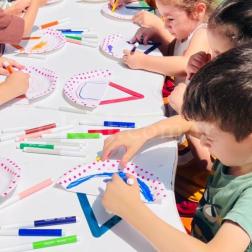 🎨 Miniklerimiz hayal güçlerini konuşturarak rengârenk yelpazelerini tasarladı!