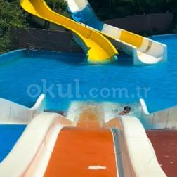💦☀️ Havuz ve Su Kaydırağı Eğlencesi