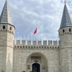 Geçmişi öğrenmenin en güzel yolu, onu yerinde hissetmek…
