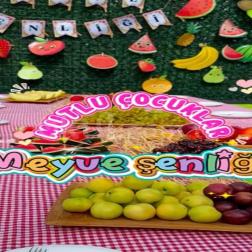Mutlu Çocuklarda Meyve Şenliği! 🍓🍏🍒🍉✨