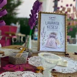 🌿 Lavanta Esintisi Atölyemiz 🌿 Bugün bahçemizde mis gibi kokuların eşlik ettiği, duyularımızı harekete geçiren “Lavanta Esintisi” atölyemizi gerçekleştirdik. 💜