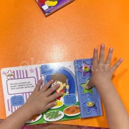 2 Yaş Miniklerimizle Dokulu Kitaplarla Okuma Saati! 📚👐✨