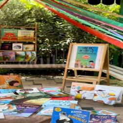 🌿📚 Kitaplarla Gökyüzünün Altında! ☀️