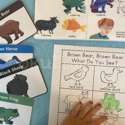 🐻🎨 Learning Colors with Brown Bear!