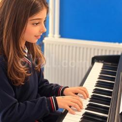 🎹🎶 Piyano Derslerimiz!