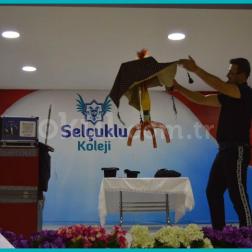 Öğrencilerimizle "Sihirman Show" illüzyon gösterisinde çok keyifli anlar yaşadık.