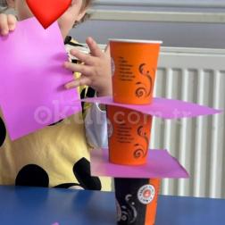 🥤 Minik Eller, Büyük Kuleler: Bardak Kulesi Etkinliği!