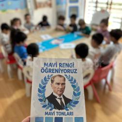 ''Mavinin en güzel tonu..."