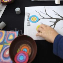 Minik Sanatçılar Kandinsky'nin İzinde! 🎨🌳✨