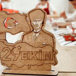 Minik Ellerin Fırçasından Cumhuriyet Işığı! 🎨