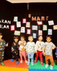 8 MART DÜNYA KADINLAR GÜNÜ