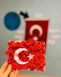 Bayrağımızı Tanıyoruz