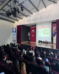 Altınay Anadolu Lisesi'nde YKS ve Motivasyon Semineri
