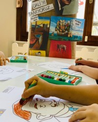 Ressam Salvador Dali