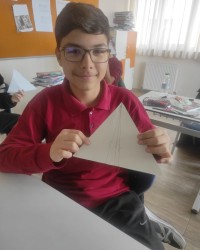 KAĞIT KATLAMA VE ÜÇGEN