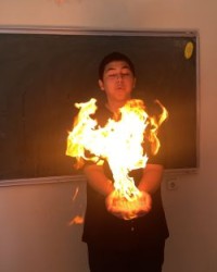 Altınay Anadolu Lisesi Fen Kulübü'nden "Yanmayan El Deneyi"!