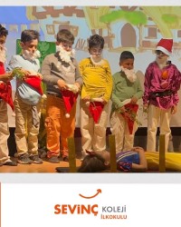 3A  ve 3B Sınıfı Snow White and the Seven Dwarfs