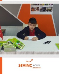 Minik Kalemler İmza Günü