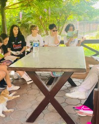 Çekmeköy Sevinç Koleji Ortaokulu Okul Bahçesinde Rutinlerine Devam Ediyor..