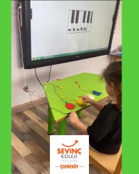 ÇEKMEKÖY SEVİNÇ KOLEJİ ANAOKULU MAKEY MAKEY ÇALIŞMASI