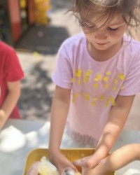 Montessori ile yaşayarak öğrenme