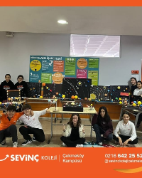 6.SINIF ÖĞRENCİLERİMİZ, GÜNEŞ SİSTEMİ MODELLERİNİ SERGİLEDİLER..