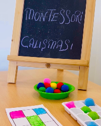 🌟 Montessori Çalışması ile İnce Motor Becerilerini Geliştiriyoruz! 🌈