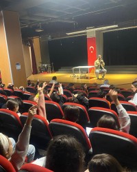 İLKOKULLARIN YAZAR ERCÜMENT ACAR İLE BULUŞMASI..