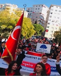 CUMHURİYET  KORTEJ YÜRÜYÜŞÜ