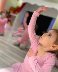 BALE VE MODERN DANS ÇALIŞMALARI