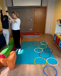 Jimnastik öğretmenimizle jimnastik dersimiz