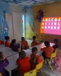 HARFLERİ ÖĞRENİYORUZ.