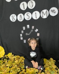 10 Kasım saygıyla anıyoruz