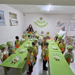 Turşu Kuruyoruz