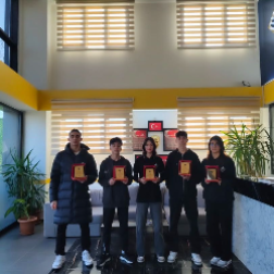 Tekvando Şampiyonlarında Dereceye Giren Öğrencilerimize Plaket Takdimi