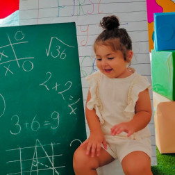 Çocuk Dünyası Koleji Anaokulu, okulun ilk gününü coşkuyla kutluyor!