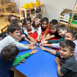 Robotik Kodlama Derslerimiz!