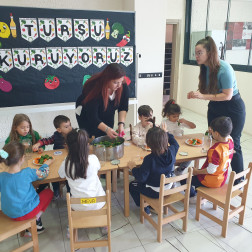 Turşu Kuruyoruz! 🥒🥕🧄🍋