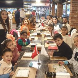 Gaziemir Mektebim Ailesinin Pazar Kahvaltısı! 🥞🥚☕