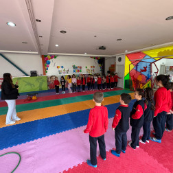 2A-2B ARASINDA DÜZENLENEN PARKUR MÜSABAKASINDA KAZANAN DOSTLUK OLDUOLDU