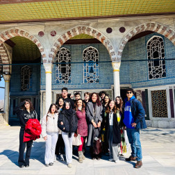 ANADOLU LİSESİ TOPKAPI SARAYI 'NDA